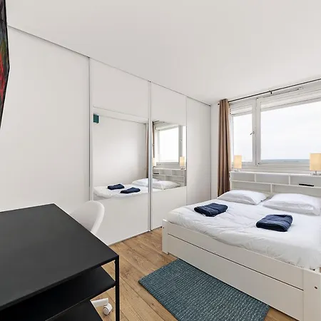 Mirabeau- 8 Places- Free Parking Gratuit-wifi 公寓 *