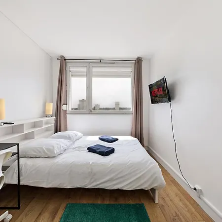 Mirabeau- 8 Places- Free Parking Gratuit-wifi 公寓