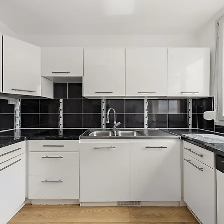 Mirabeau- 8 Places- Free Parking Gratuit-wifi